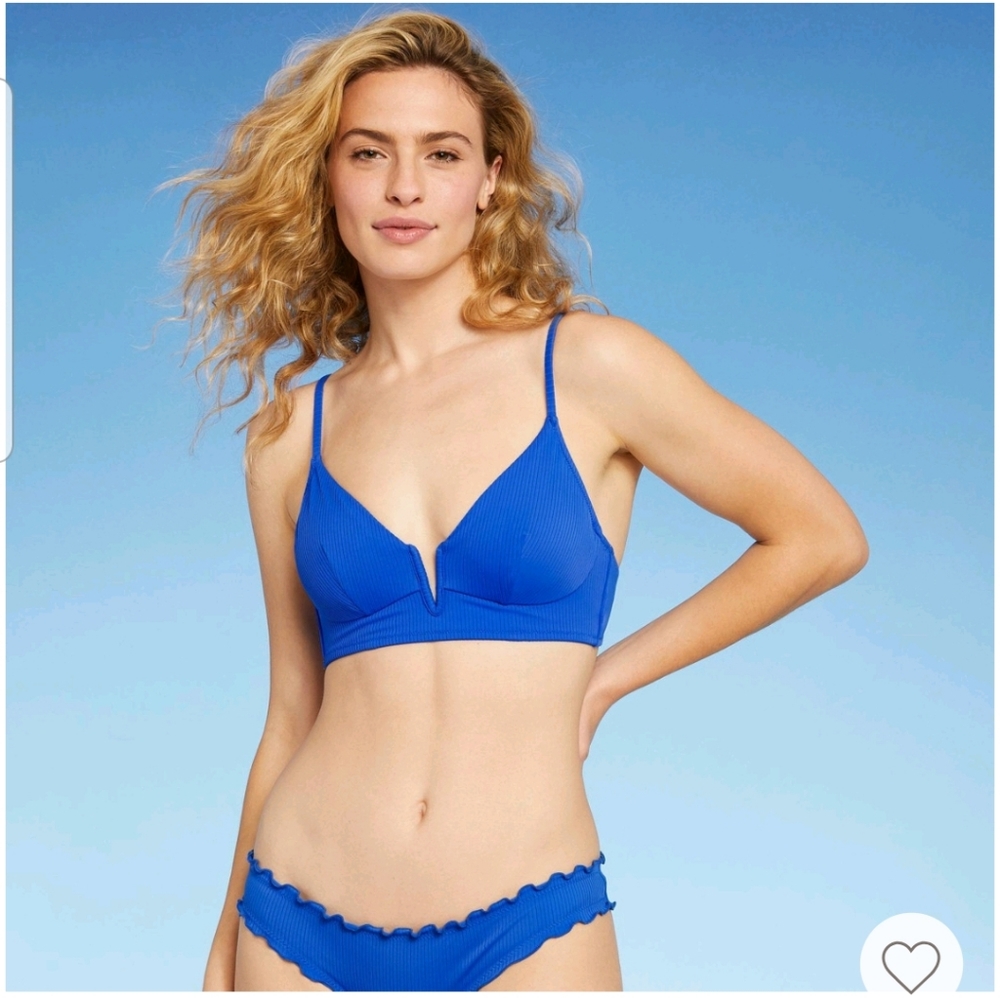 Ribbed V-Wire Bikini Top